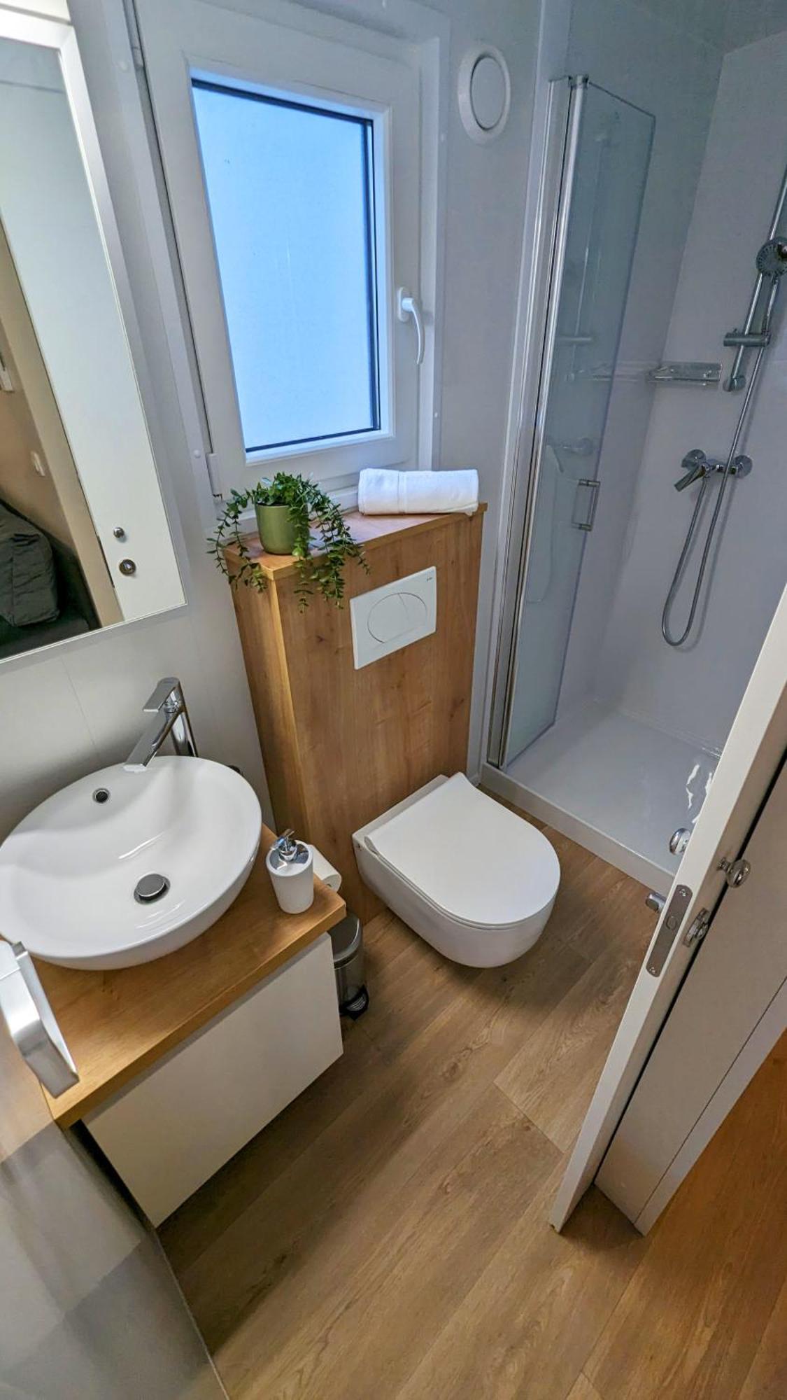 Campsite Mobile Homes Jaki 4*
