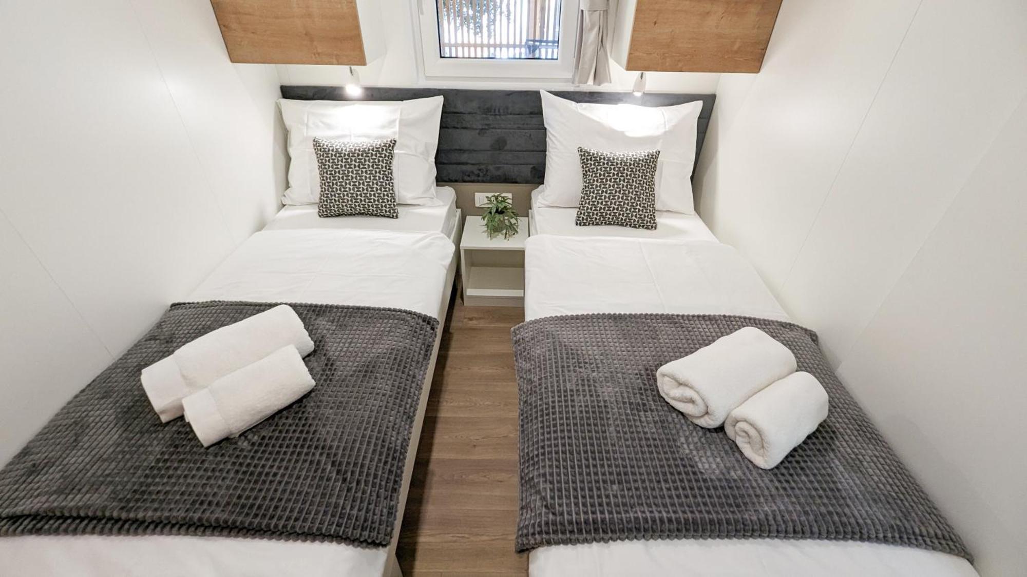 Campsite Mobile Homes Jaki
